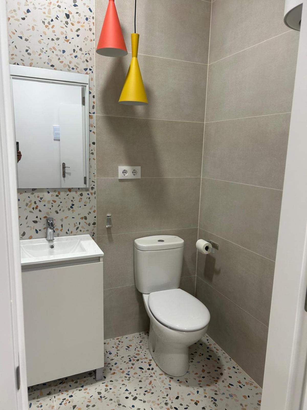 Estudio Playa De La Malvarrosa Valencia Apartment Luaran gambar